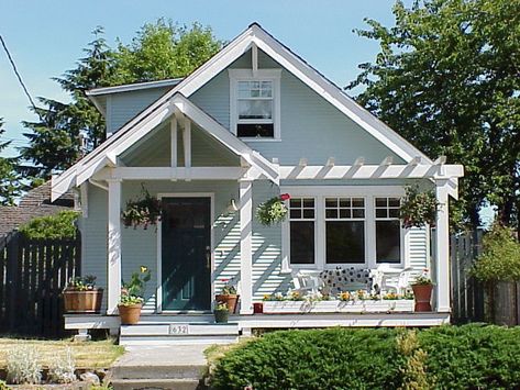 Covered Front Porch Ideas Ranch Style Craftsman Houses, Porches For Small Houses, Portico Porch Ideas, One Story Ranch Style Homes With Front Porch, Front Deck Seating Ideas, 1950 Renovation House, Beach Cottage Exterior Bungalows, Pastel Exterior House Colors, Adding Curb Appeal To A Flat House