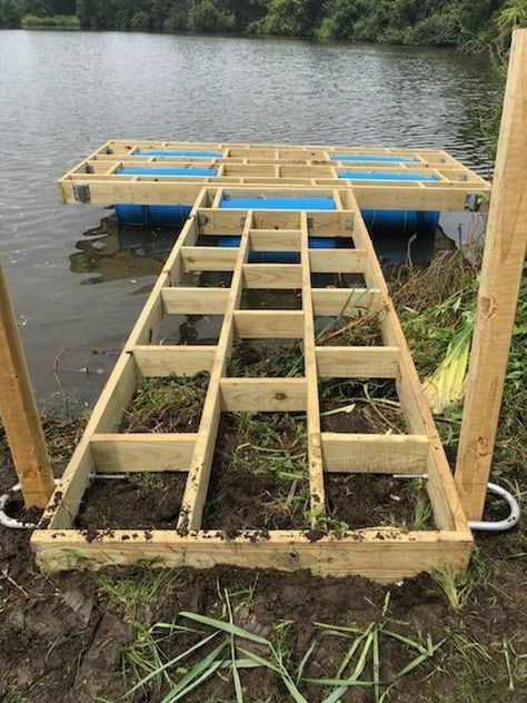 Floating Dock Plans, Diy Dock, Building A Dock, Lake Landscaping, Farm Pond, Lake Dock, Floating Dock, Pond Landscaping, Ponds Backyard