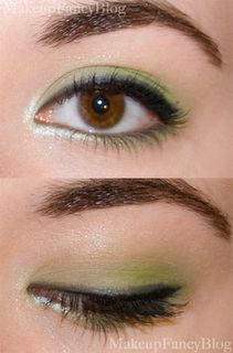 I never think to wear green eye shadow, but I've always liked it. Olive green is AWESOME against brown eyes. Nails Simple Green, Green Eyeshadow Look, Green Smokey Eye, Eyeshadow For Brown Eyes, Green Makeup, Basic Makeup, Simple Eye Makeup, Colorful Eye Makeup, Green Eyeshadow