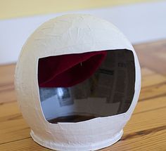 Astronaut Costume Diy, Diy Astronaut Costume, Diy Astronaut, Baby Astronaut, Space Costumes, Astronaut Costume, Astronaut Helmet, Face Embroidery, Space Activities