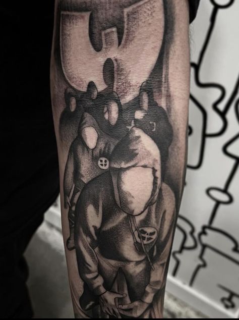 A Tribe Called Quest Tattoo, Hiphop Tattoo Ideas, Quarter Sleeve Tattoo For Men Forearm, Hip Hop Tattoo Ideas, Traps Tattoo, Badboy Tattoo, Rap Tattoo Ideas, Wutang Tattoo, 90s Flash Tattoo