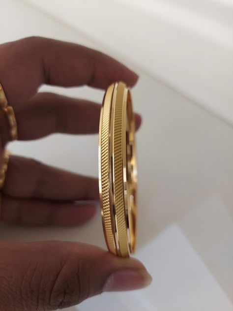 Gold Bangle Design For Man, Kara Designs Gold Men, Men's Kaapu Gold, Men Gold Bangle Design, Golden Kada For Men, Gold Kada For Men Indian Latest, Men’s Kada Gold Latest Indian, Men’s Kada Gold, Boys Kada Design Gold