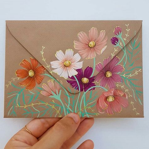 Snail Mail Art, Mail Art Envelopes, Decorated Envelopes, Pen Pal Letters, Flowers Painted, Envelope Art, Envelope Design, Mail Art, Watercolor Cards