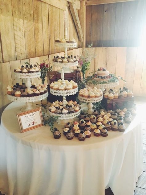 Cupcakes Table Decoration, Wedding Boho Cupcakes, Cupcakes Display Wedding, Mini Cupcake Table Display, Small Wedding Cake With Cupcakes Rustic, Cupcake Table Decor, Wedding Cake Table Ideas Display Cupcake Stands, Ways To Display Cupcakes At Wedding, Boho Wedding Cupcake Display