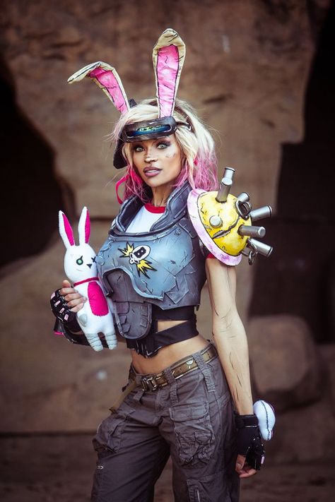 Apocalypse Costume, Splat Hair Color, Borderlands Cosplay, Borderlands Art, Tiny Tina, Apocalypse Aesthetic, Video Game Cosplay, Pale Blonde, Cartoon Crossovers