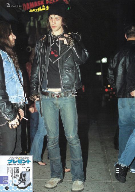 Mens Metalhead Fashion, 1990s Fashion Grunge Men, Alt Rock Aesthetic Men, Punk Men Aesthetic, Punk Y2k Men, Punk Rock Men Outfit, Punk Outfits 80s Men, Punk Mens Fashion 1980s Style, Grunge Outfits 80s Men