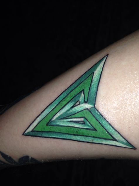 Green arrow tattoo Green Arrow Tattoo Ideas, Green Arrow Tattoo, Arrow Tattoo Ideas, Dragon Tattoo Images, Nerd Tattoos, Nerd Tattoo, Henna Ideas, Arrow Tattoo, Arrow Tattoos