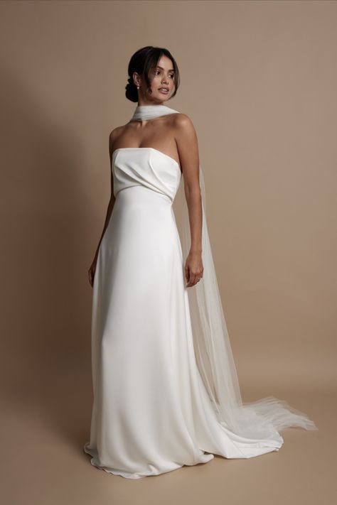 Stunning in its simplicity, the unique drape detail is strategically placed to highlight and emphasise the waist, giving the illusion of an even smaller waist. Contemporary Wedding Dress, Plain Wedding Dress, Pregnant Wedding, Pregnant Wedding Dress, Wedding Dress Guide, 2016 Wedding Dresses, Bride Inspiration, Bodice Dress, Engagement Dresses