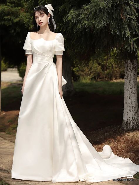 Wedding Dress Classic Timeless, Satin Wedding Gown With Sleeves, Wedding Dresses Minimal, Korean Wedding Dress Simple, Formal Short Dresses, Wedding Dress Korean Style, Wedding Dress Korean, Wedding Dresses Korean, Korean Wedding Dress