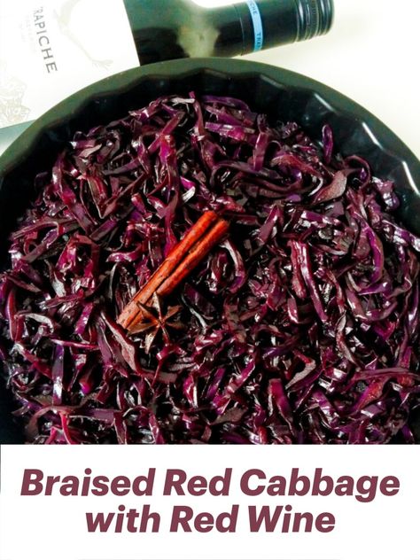 Advent Recipes, Literary Recipes, Cabbage With Apples, Red Cabbage Recipe, Red Cabbage With Apples, Roast Goose, Cabbage Side Dish, Winter Side Dishes, Red Wine Recipe