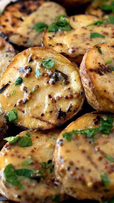 Non Meat Grilling Ideas, Yellow Potatoes Recipes, Potatoes Recipes, Yellow Potatoes, Grilled Potatoes, Mustard Sauce, Potato Dishes, Side Recipes, Veggie Dishes