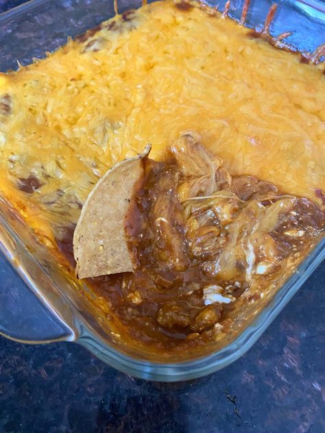 This Skyline Chili Dip is about to become your new favorite quick and easy appetizer! With the lusciousness of cream cheese, the gooey goodness of cheddar, and the hearty deliciousness of chili, this dip is the ultimate crowd pleaser! Skyline Dip Recipes, Skyline Chili Dip Recipe, Skyline Dip, Hot Chili Cheese Dip, Taco Dip With Cream Cheese And Hormel Chili, Skyline Chili Dip, Velveeta Hormel Chili Dip, Cream Cheese Hormel Chili Dip, Beef Chili Crockpot