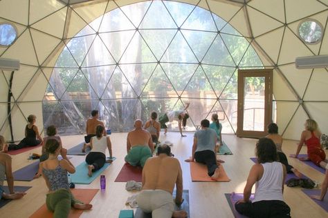 DOME TRAINING SPACE! #dome #geodesic #domes #domelife Monolithic Dome Homes, Dome Homes, Geodesic Dome Homes, Dome Structure, Eco Decor, Bamboo Structure, Sound Therapy, Spa Retreat, Dome House