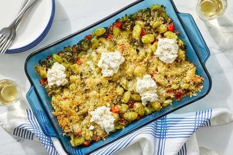 Recipe: Pesto Gnocchi Bake with Broccoli & Peppers - Blue Apron Gnocchi Bake, Pesto Gnocchi, Baked Gnocchi, Baked Casserole, Baked Vegetables, Gnocchi Recipes, Blue Apron, Fiber Foods, How To Cook Sausage