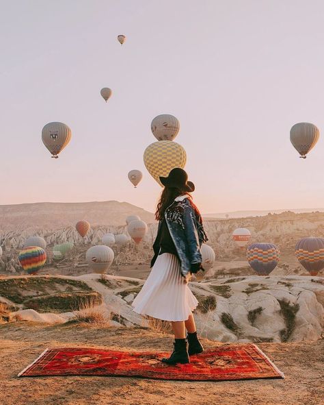 [ p i n t e r e s t ] : envytaaliyah✨ [ i n s t a g r a m ] : envy.taaliyah🌸 Museum Hotel, Turkey Destinations, Cappadocia Turkey, Air Balloon Rides, Cooking Turkey, Smoked Turkey, Turkey Travel, Marmaris, Hot Air Balloons