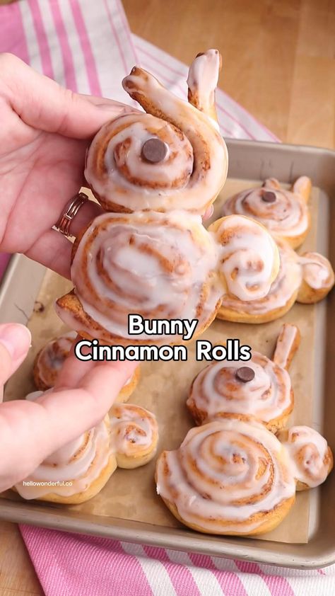 These Bunny Cinnamon Rolls Are The Sweetest Easter Treat Bunny Cinnamon Rolls, Easter Treats, Cinnamon Rolls, Cinnamon, Rolls, Easter