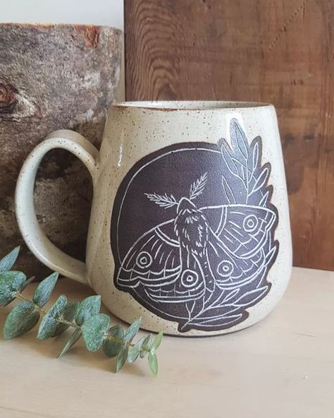 Cat Pottery Mug, Ceramic Mug Painting, Fall Pottery, Happy Autumn, Fun Mugs, Pretty Tea Cups, Animal Mugs, Pottery Inspo, Pottery Glazes