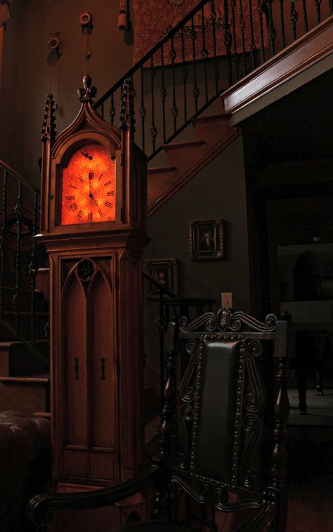 Gothic Grandfather Clock, Creepy Clock, Gothic Clock, Hunger Games Outfits, Clock Aesthetic, Light Codes, Grandfather Clocks, Cozy Coffee Shop, Secret Room