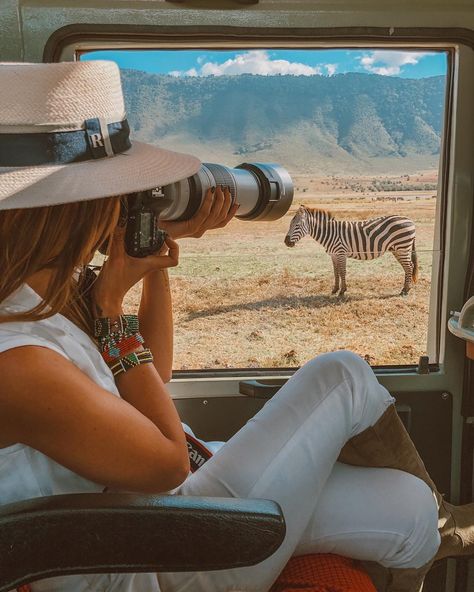 Africa Honeymoon, Safari Photography, Safari Outfit, Ngorongoro Crater, Alexandra Pereira, Safari Outfits, Bohemian Travel, Tanzania Safari, Summer Straw Hat