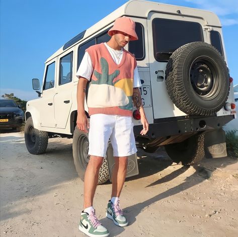 Guy Coachella Outfits, Festival Ootd, Coachella Outfit Men, Summer Fits Men, Vest Outfits Men, Coachella Fits, Mens Street Style Summer, Rave Outfits Men, Festival Outfits Men