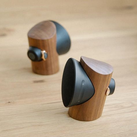 Bluetooth Speakers Design, Wood Speakers, Wooden Speakers, Bt Speaker, Portable Bluetooth Speakers, Speaker Projects, Music Time, Sound Speaker, Diy Speakers