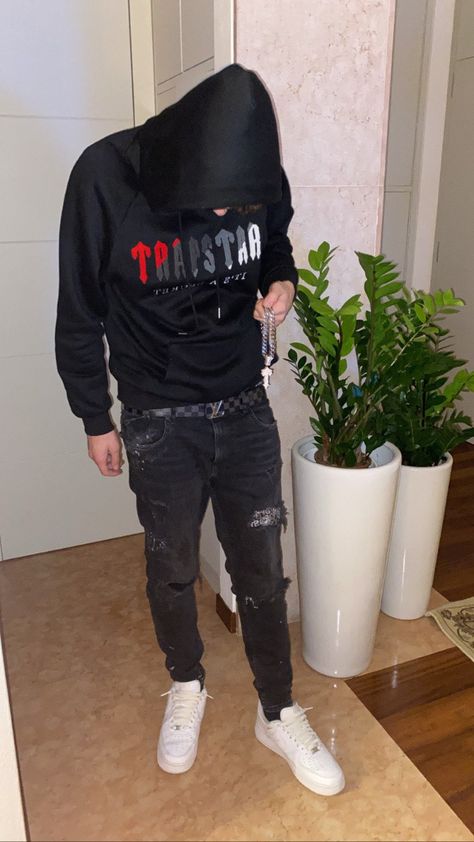 Boy Jeans Outfit, Tapered Jeans Men, Uk Drip, Nike Casual Shoes, Drip Fits, Polo Shirt Outfits, Drippy Outfit, Drip Outfit Men, Aesthetic Outfits Men