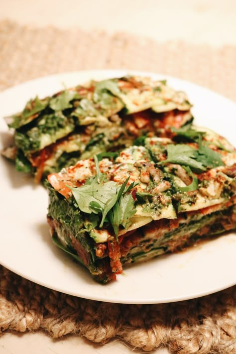 Raw Vegan Lasagne — liv harper Raw Vegan Lasagna, Vegan Lasagna Recipe Zucchini, Raw Lasagna, Raw Vegan Thanksgiving Recipes, Vegan Zucchini Lasagna, Raw Vegan Recipes Easy, Raw Vegan Dinners, Kale Pesto Recipe, Low Fat Vegan Recipes