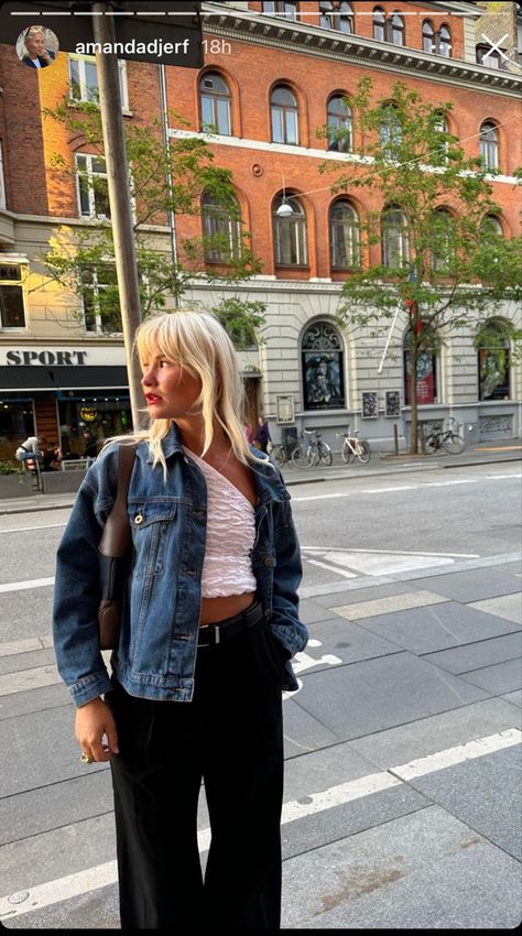 Dinner Outfits Nyc, Loose Black Jeans, Denim Jacket Outfit Women, Cropped Denim Jacket Outfit, Amanda Djerf, Family Dinner Outfit, Austin Trip, Fall Denim Jacket, Fall Jackets Outfit