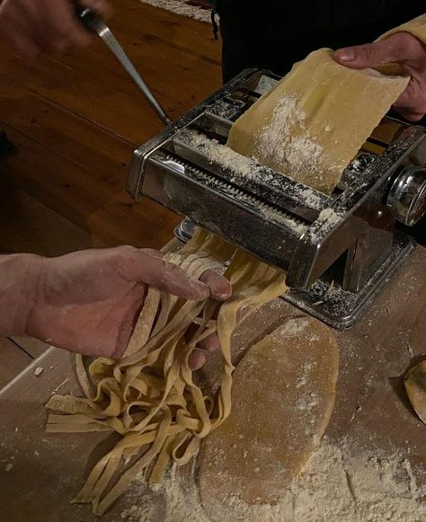 Fresh Pasta Aesthetic, Italian Childhood, Knox Eden, Cottage Lifestyle, Juniper Hill, Baking Aesthetic, Love And Gelato, Core Core, Pasta Fatta In Casa