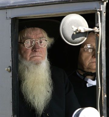 1000+ images about I think they are on to something on ... Pennsylvania Dutch Country, Amish Culture, Plain People, Amish Life, Amish Farm, Amish Community, Amish Country, We Are The World, Lancaster Pa