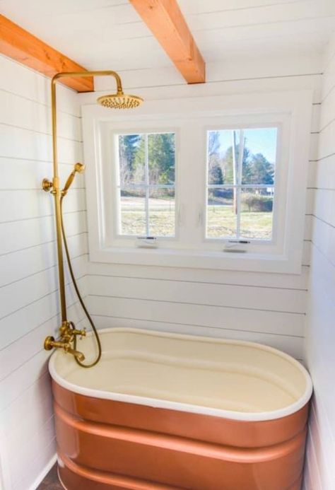 Stock Tank Bathtub, Tiny House Airbnb, Tiny Home Bathrooms, Tiny House Bathrooms, Houses On Wheels, Silo House, Tiny Houses For Rent, Tiny House Loft, Home Rental