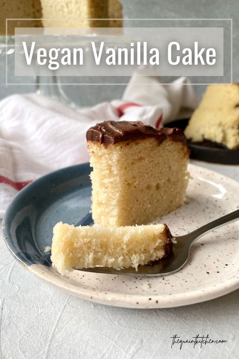 Vanilla Crazy Cake Recipe, Quaint Kitchen, Ella Vegan, Buttermilk Rusks, Vegan Vanilla Cake, Vanilla Sheet Cakes, Cake Style, Vegan Baking Recipes, Plain Cake