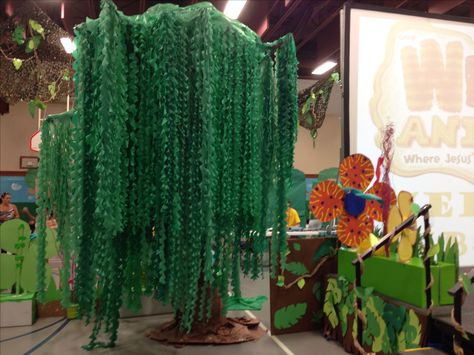 Our tree made from green plastic tablecloth materials. Weird Animals Vbs, Decoration Birthday Party, Fiesta Tropical, Jungle Birthday, Vbs Crafts, Jungle Party, Safari Party, Safari Theme, Plastic Tablecloth