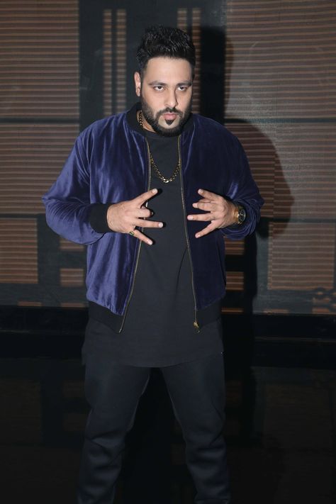 #Swagster #Badshah Soulmate Songs, Badshah Rapper, Jassie Gill, Love Guru, J Star, Amazing Funny Facts, Ghost Writer, Frame Gallery, Couples Poses