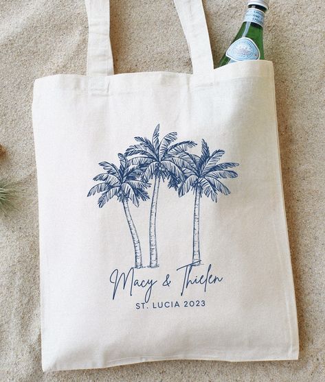 beach wedding favor Island Wedding Favors, Beach Bag Wedding Favors, Beach Towel Wedding Favor, Beach Wedding Souvenirs Ideas, Wedding Favors Beach Theme, Beach Souvenir Ideas, Beach Wedding Souvenirs, Tropical Wedding Favors, Destination Wedding Welcome Bags Ideas