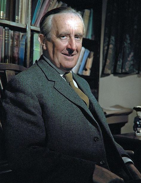 colorized by Jecinci // Tolkien was an English writer, poet, philologist, and academic, who is best known as the author of the classic high fantasy works The Hobbit, The Lord of the Rings, and The Silmarillion // source: facebook.com/jecinci Fantasy Words, J.r.r. Tolkien, The Silmarillion, Tolkien Books, J R R Tolkien, Historical People, Writers And Poets, Cs Lewis, Book Writer