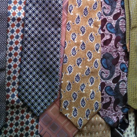 Necktie Upcycle, Neck Tie Projects, Diy Necktie Projects, Necktie Quilts, Mens Ties Crafts, Necktie Projects, Tie Projects, Necktie Quilt, Necktie Crafts