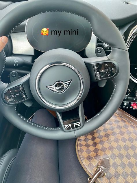 Mini cooper s
My mini Mini Cooper Aesthetic, Cooper Aesthetic, Mini Cooper Accessories, Car Inspiration, Car Rides, Cooper S, Pink Car, Mini Cooper S, Car Ride