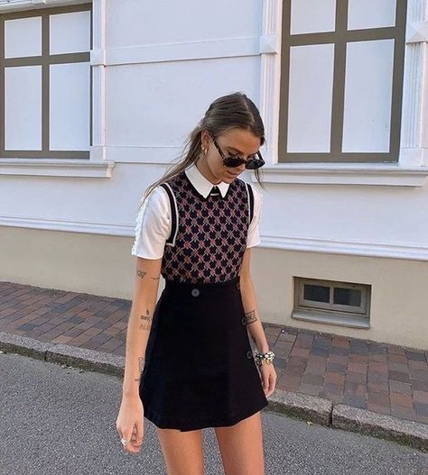 Goth Outfit, Lara Jean, Preppy Outfit, Mode Inspo, 가을 패션, Mode Vintage, Fashion Mode, Looks Style, Mode Inspiration