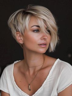 Edgy Short Hairstyles For Women, Short Hairstyle Women Bob Cut, Short Hair In Back Long In Front Women, 2024 Short Hair Styles For Women, Combination Haircut, Short Hair Styles 2024, Low Maintenance Pixie Haircut, Sassy Short Hairstyles For Women, Thick Short Hairstyles