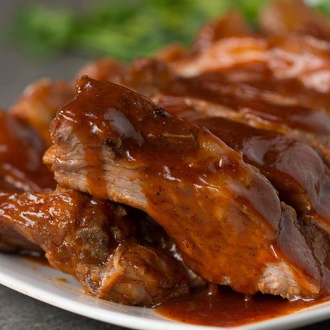 Costillas Bbq, Slow Cooked Ribs, Roast Chicken And Gravy, Pork Loin Roast Recipes, Georgian Cuisine, Slow Cooker Ribs, Back Ribs, Deli Food, Pork Tenderloin Recipes