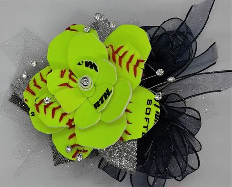 Softball Roses, Sports Banquet, Glitter Leaves, Corsage Prom, Senior Gifts, Floral Photo, Wrist Corsage, Silk Roses, Bead Stringing