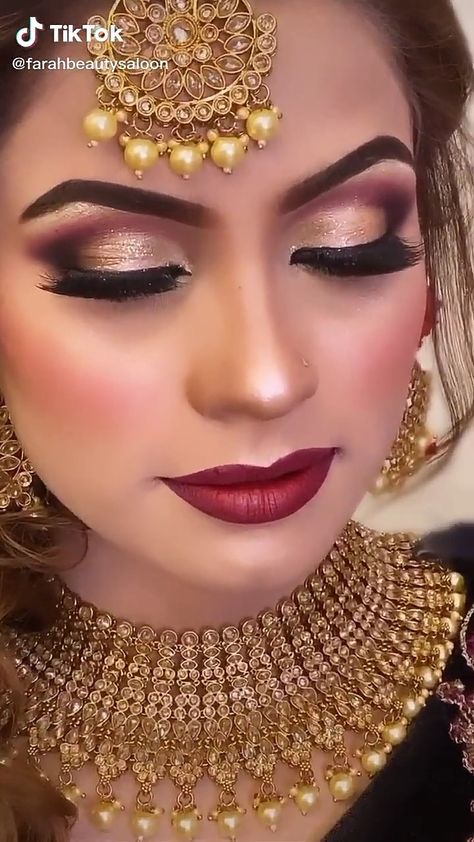 Maroon Bridal Lehenga Makeup, Hindu Wedding Makeup, Engagement Makeup Indian, Pakistani Makeup, Burgundy Makeup, Bollywood Makeup, Dusky Skin, Skin Tone Makeup, Engagement Look