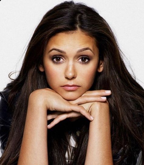 Stan Nina 🌙 on Instagram: “hi ! how are you ? 🤍” Nina Dobrev Photoshoot, Long Hair Straight, Nina Debrov, Nina Dobrev Vampire Diaries, Nikolina Konstantinova Dobreva, Katerina Petrova, Remy Hair Wigs, Canadian Actresses, Katherine Pierce