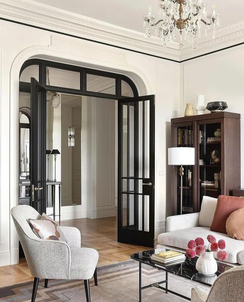 Modern French Interior Design, French Industrial Decor, Door Framing, Classic House Interior Design, Luxury Coffee Tables, Parisian Interior Design, Modern Appartement, Nyc Interior Design, Parisian Interior