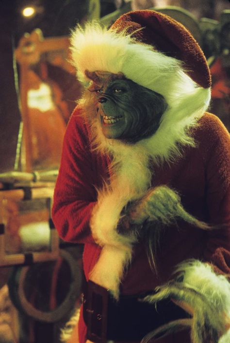 The Grinch 2000, Immagini Grinch, Christmas Movie Quotes Funny, Warm Halloween Costumes, O Grinch, Funny Christmas Wallpaper, The Sweetest Thing Movie, Funny Christmas Movies, Christmas Wallpaper Iphone Cute