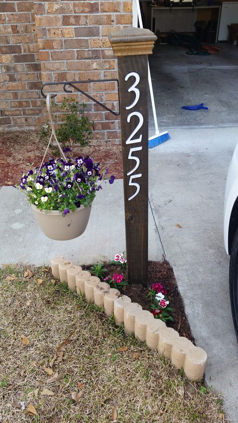 Simple Diy Curb Appeal, Front Gate, House Yard, Yard Project, Focal Points, Backyard Fun, Outdoor Ideas, Patio Ideas, Yard Ideas