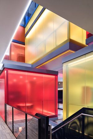 Colourful Office Interior, Pwc Office, Structure Aesthetic, Advertising Office, Colorful Office, Indie Room, Office Snapshots, Office Interior Design, Retail Design