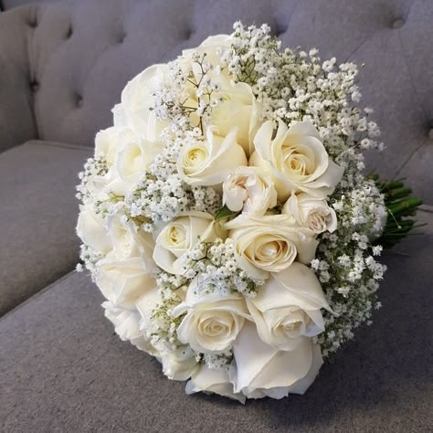 Roses And Gypsophila Bouquet, Rose And Gypsophila Bouquet, White Roses And Gypsophila, Prom Bouquet, Gypsophila Bouquet, Rustic Glam Wedding, Rose Bridal Bouquet, Wedding Bouquets Bride, Bridal Bouquet Flowers