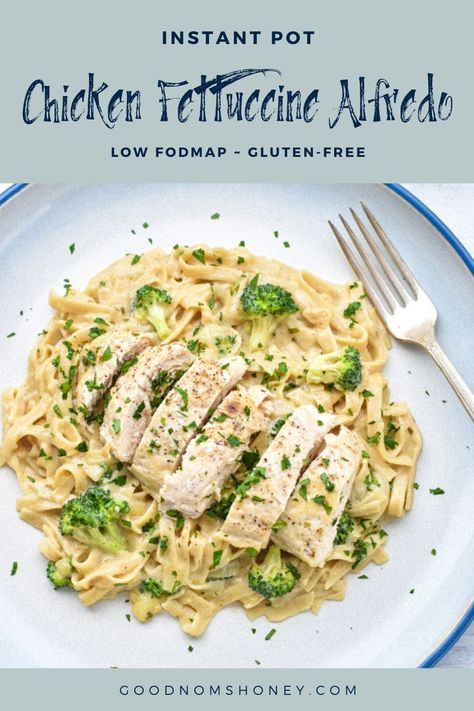 chicken fettuccine alfredo with broccoli on a blue rimmed plate with a fork on a white background Fodmap Instant Pot Recipes, Low Fodmap Alfredo Sauce, Low Fodmap Instant Pot, Low Histamine Instant Pot Recipes, Low Fodmap Instant Pot Recipes, Gluten Free Chicken Alfredo, Instant Pot Chicken Fettuccine Alfredo, Instant Pot Chicken Fettuccine, Fodmap Chicken Recipes